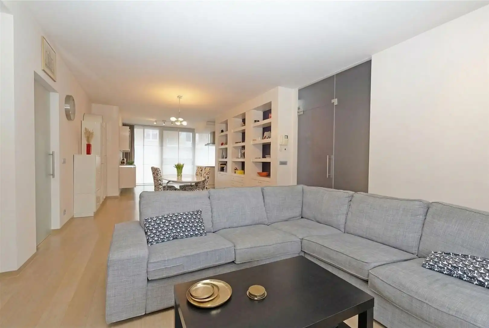 Kwalitatief appartement in hartje Hasselt foto 9