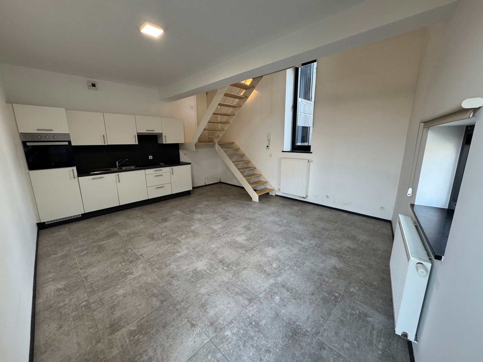 Goed gelegen duplexappartement met 1 slaapkamer foto 4