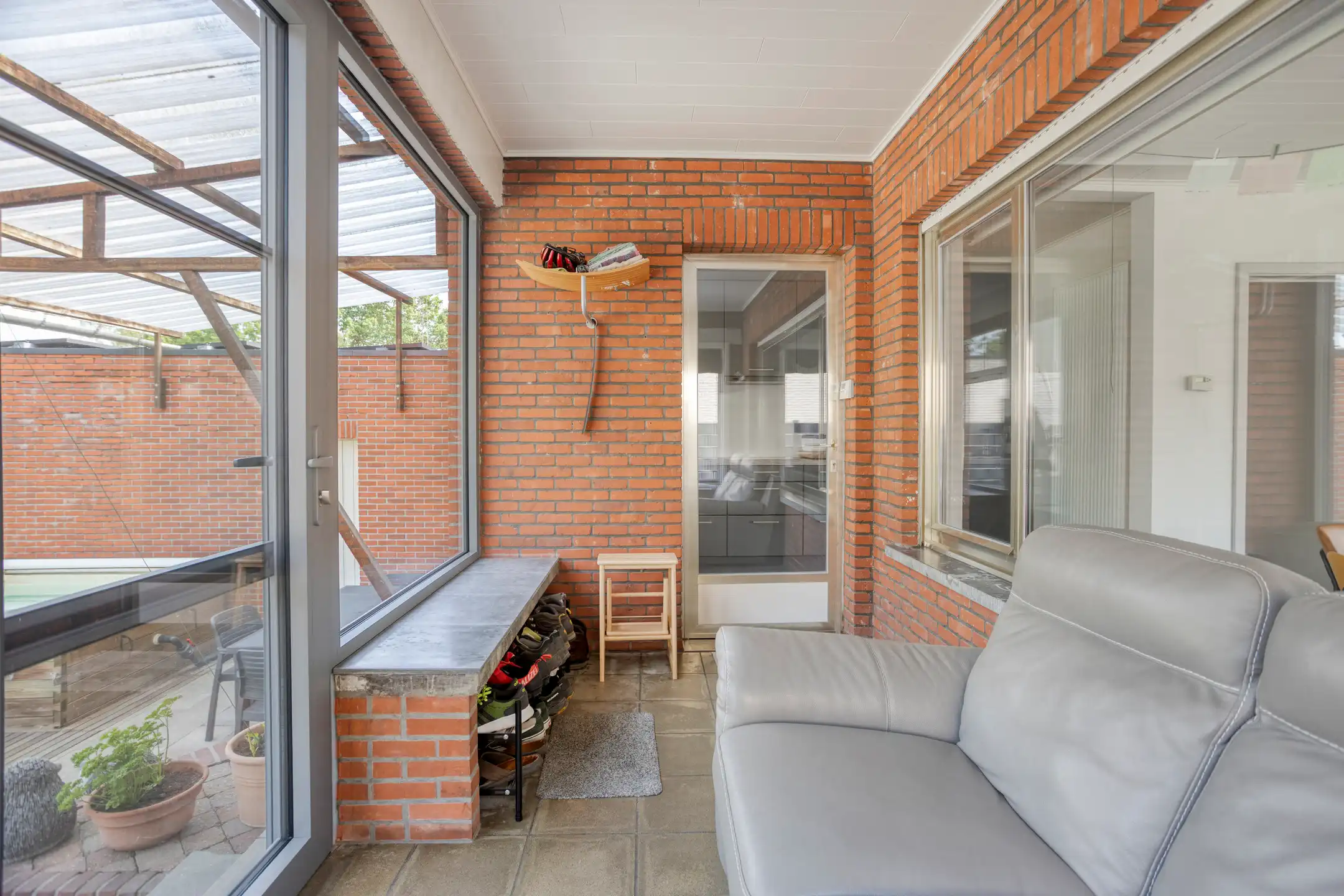 Lichtrijke vrijstaande woning op ruim perceel foto 20