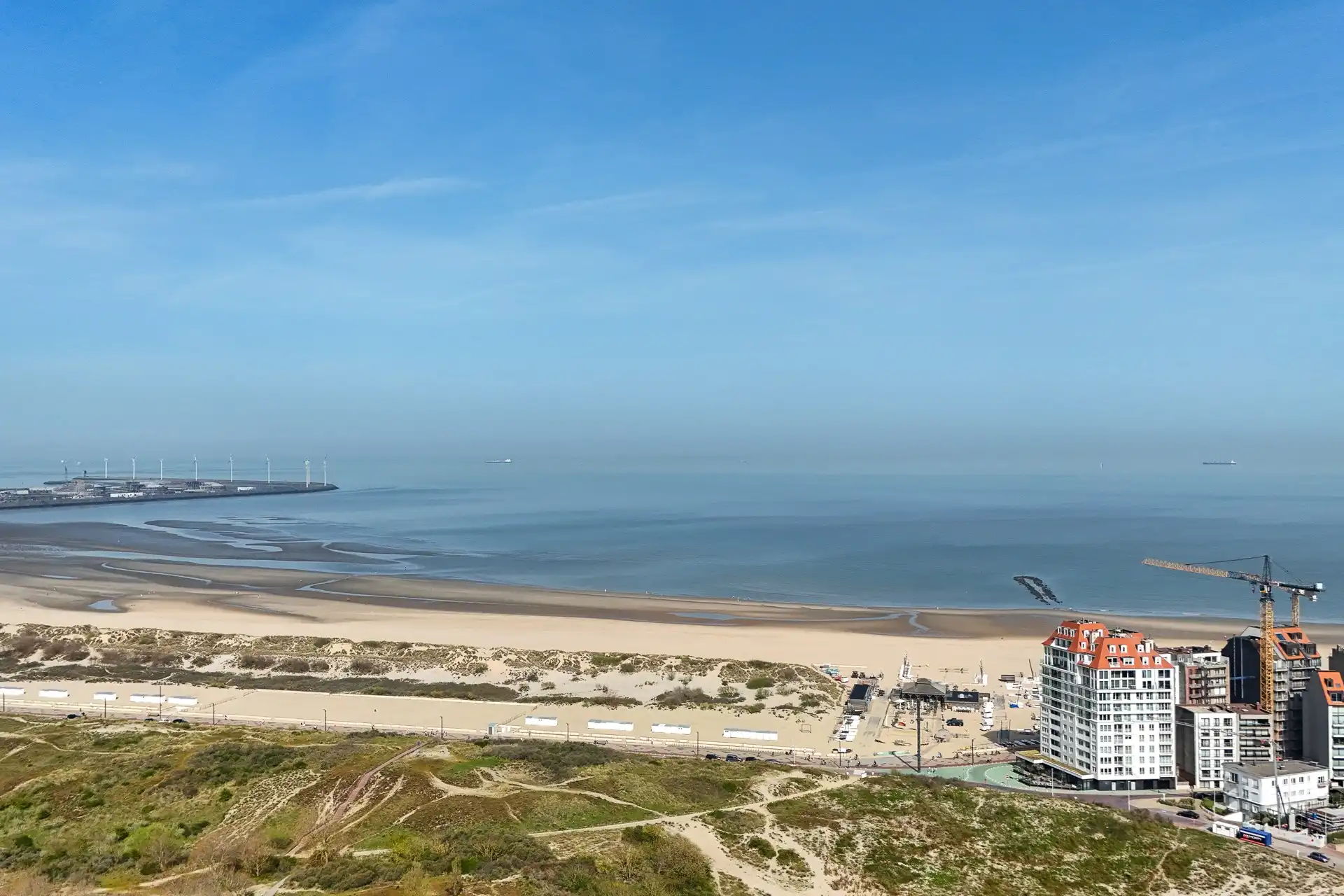 Ruim wonen met tuin en uitweg nabij het strand foto 25