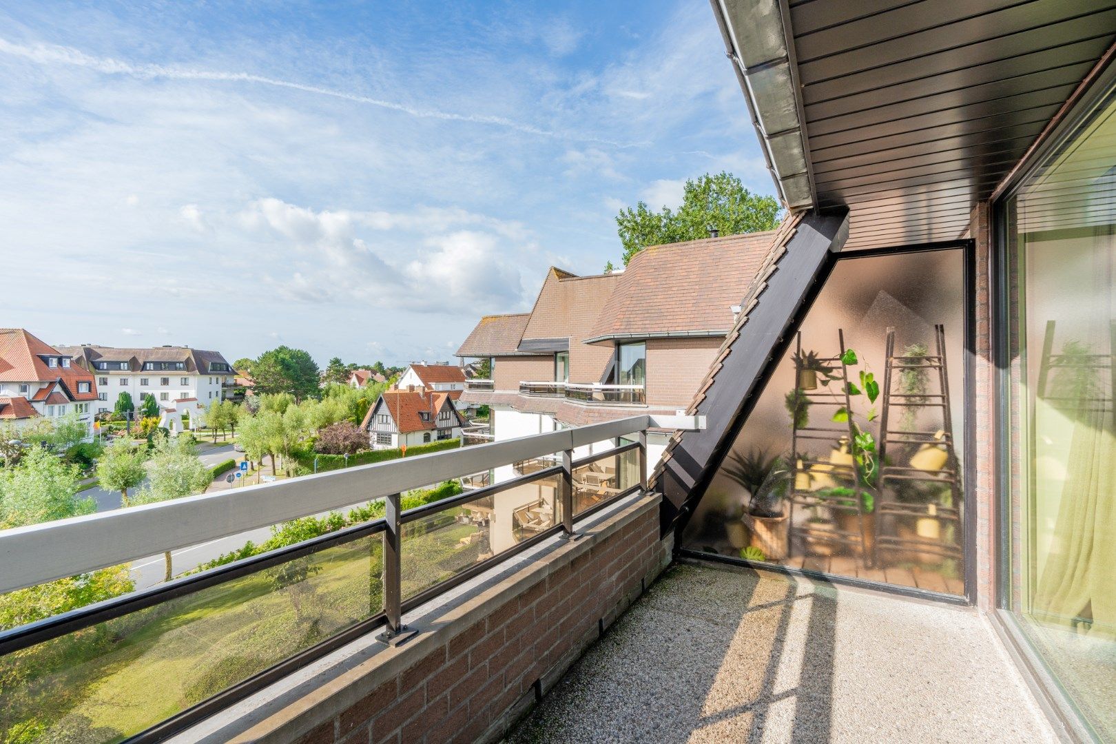 Luxueus gerenoveerde penthouse met groot zonneterras op wandelafstand van het Albertplein. foto 23