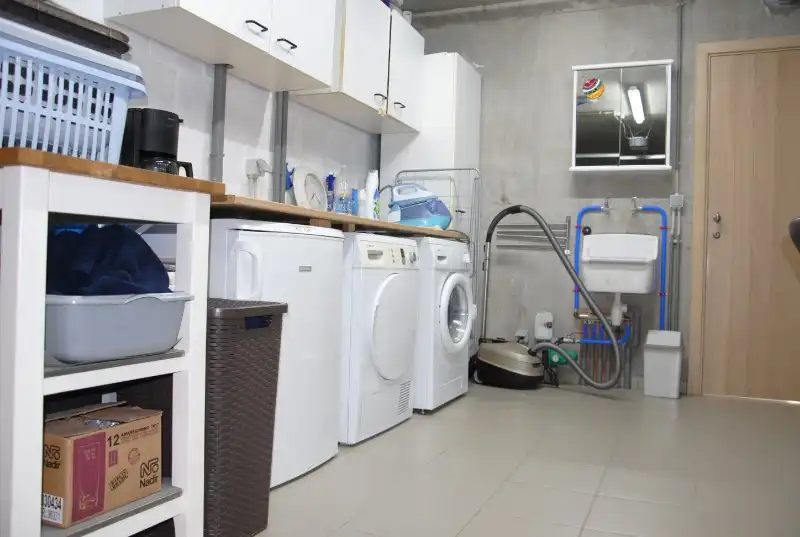 Recente hoekwoning te huur in rustige buurt nabij Anzegem foto 7