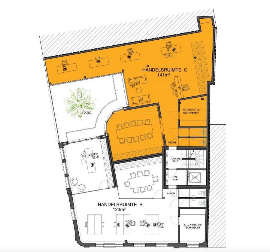Handels-/kantoorruimte op een unieke locatie in hartje Kortrijk foto 3