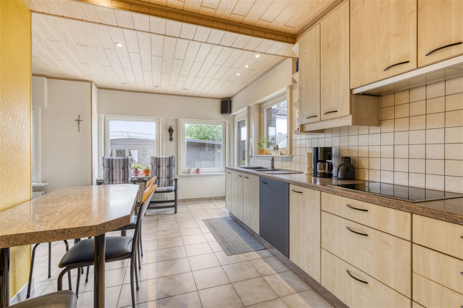 Verzorgde woning met 3 slaapkamers foto 15