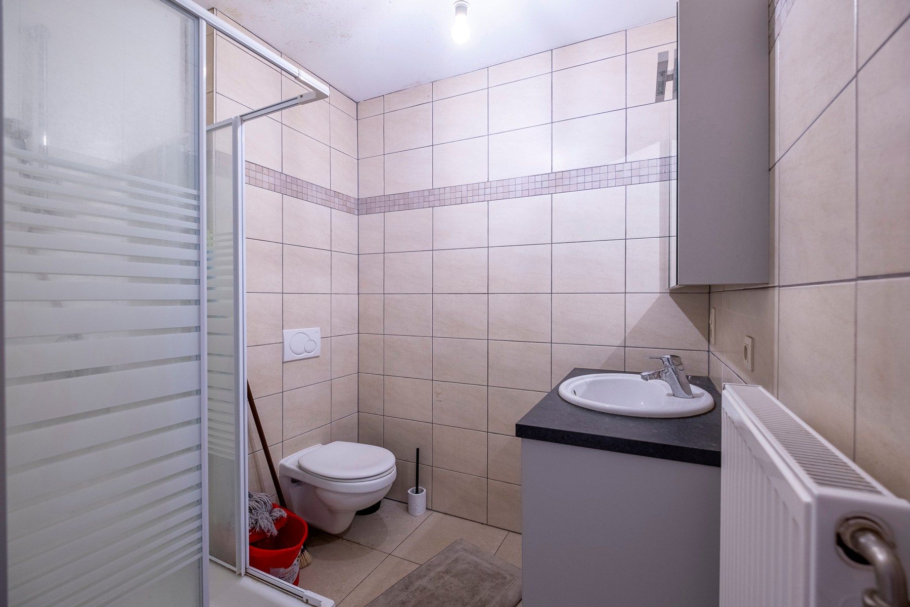 Nieuwbouw studio met aparte slaapkamer foto 5