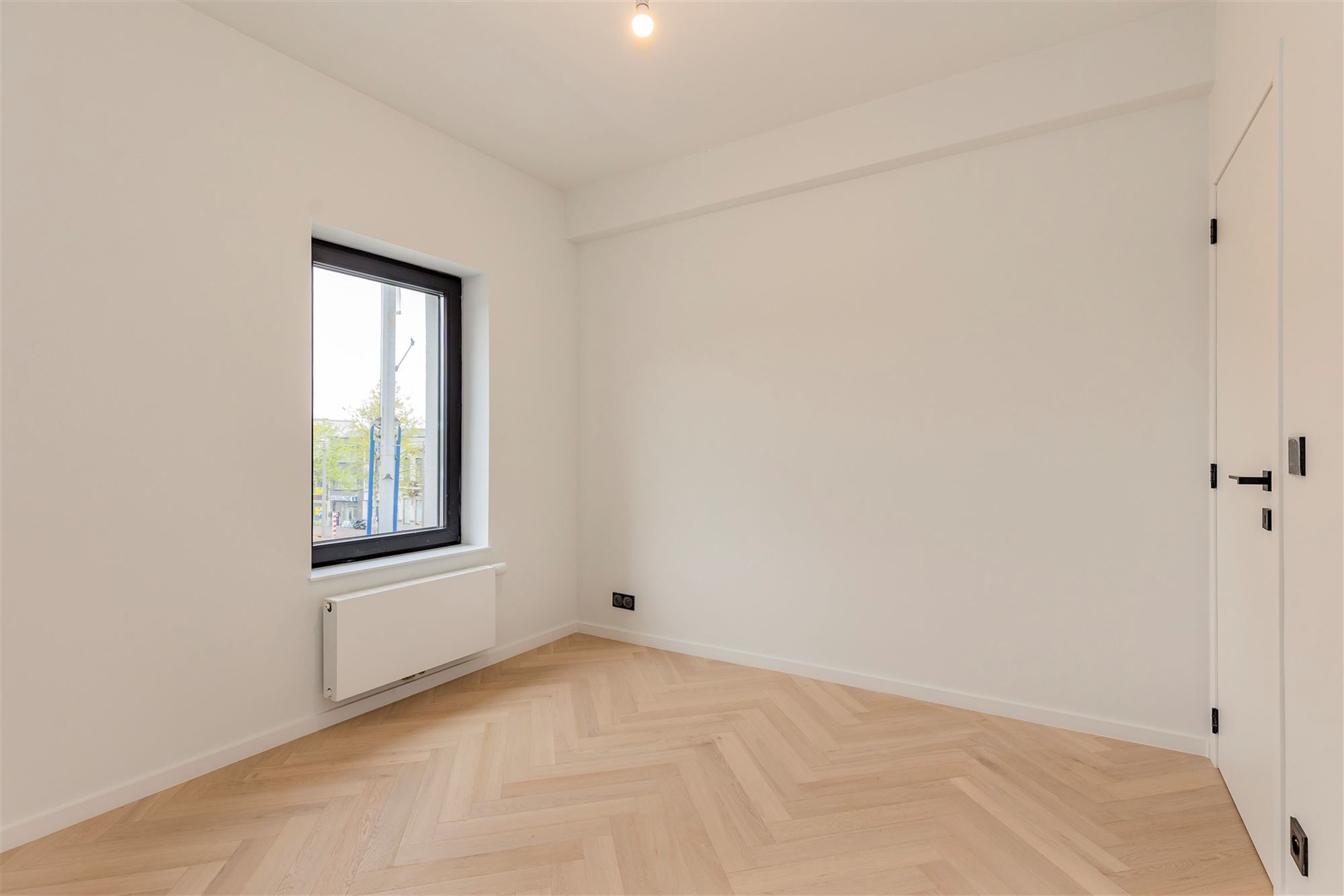 Super-de-luxe gerenoveerd appartement te Mortsel - 2 slk + zuidterras foto 15