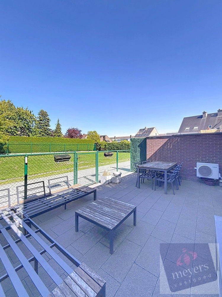 Stijlvol gelijkvloers appartement met terras & autostaanplaats – Bilzen-Hoeselt foto 9