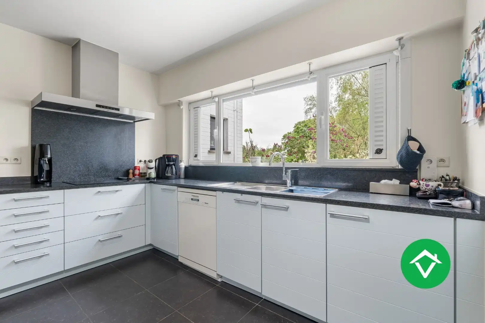 Alleenstaande woning met uitgestrekte vergezichten te Wijnendale foto 11