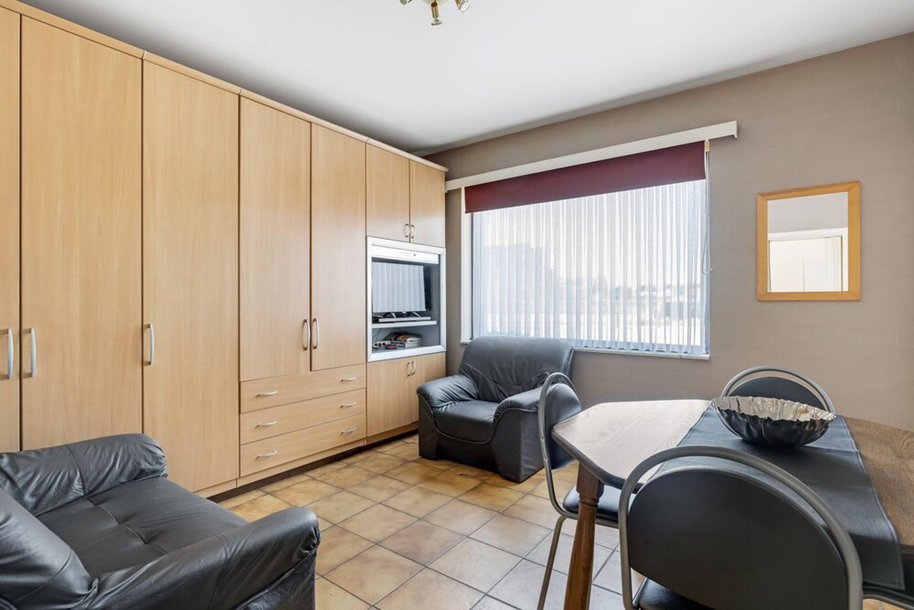 Handelspand met bouwgrond, duplex en parking te koop foto 10