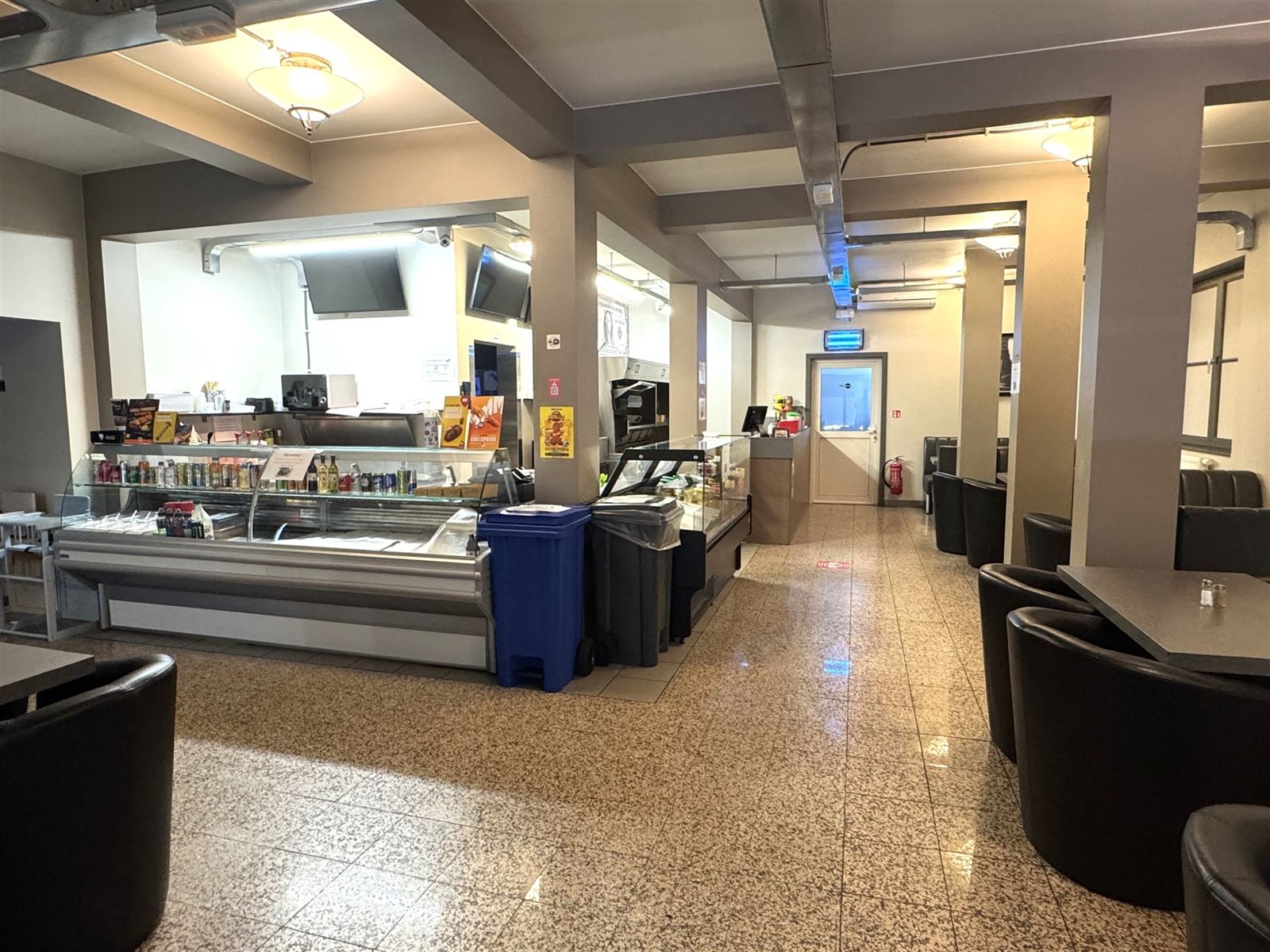 Handelspand met woonst foto 5