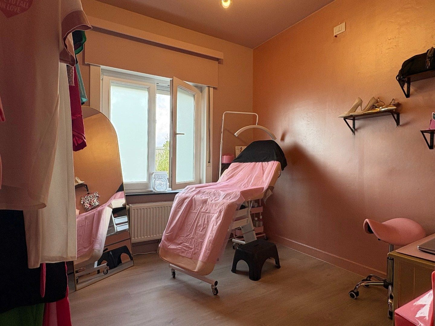 Ruime woning met EPC B, 3 slaapkamers, een zuidgerichte tuin en een ruime zolder met veel mogelijkheden te koop in Wevelgem foto 10