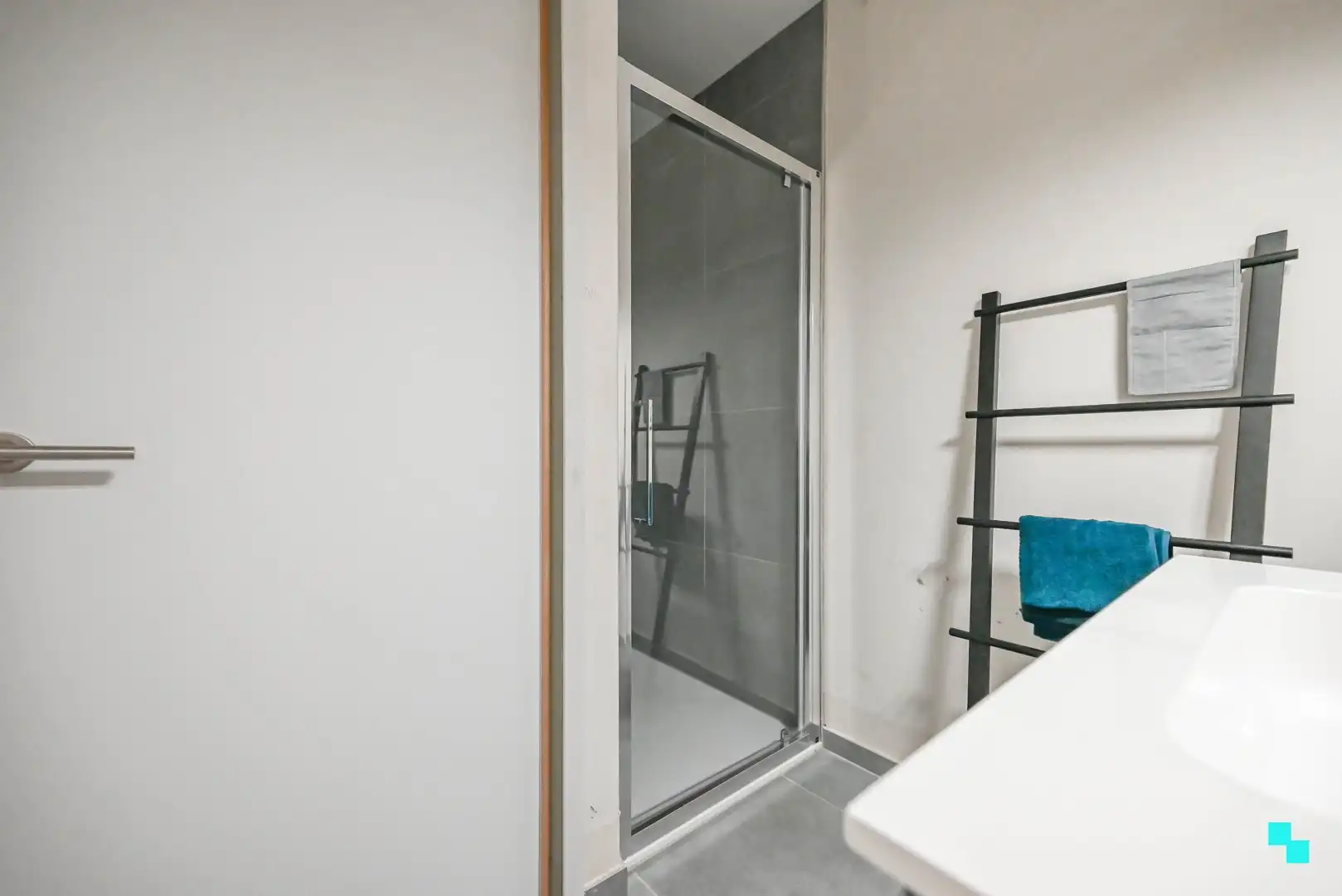 Gelijkvloers hoekappartement met riant terras nabij kasteel Blauwhuis foto 20