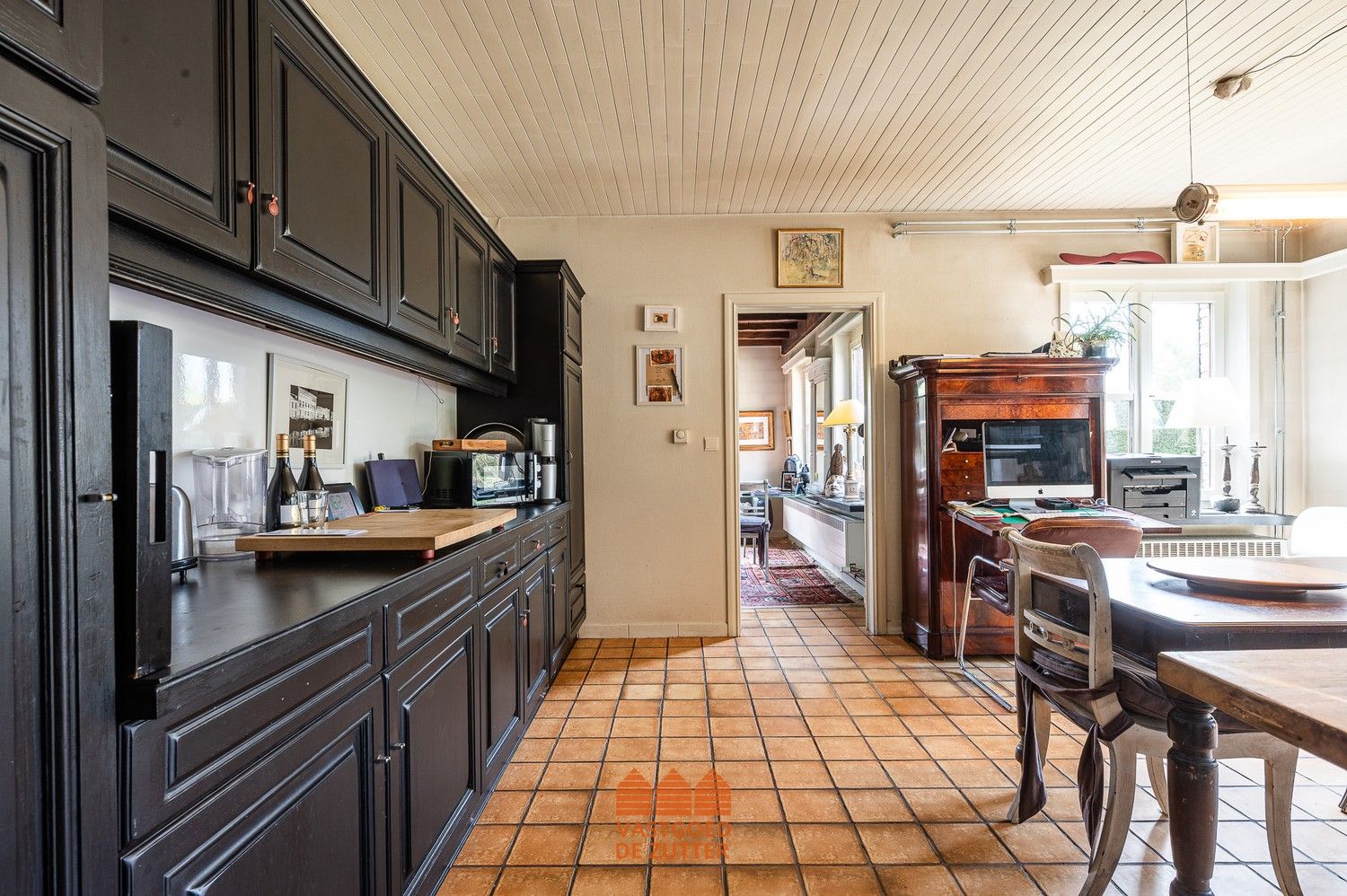 Karaktervolle alleenstaande woning op ruim perceel van 2.043 m² foto 6