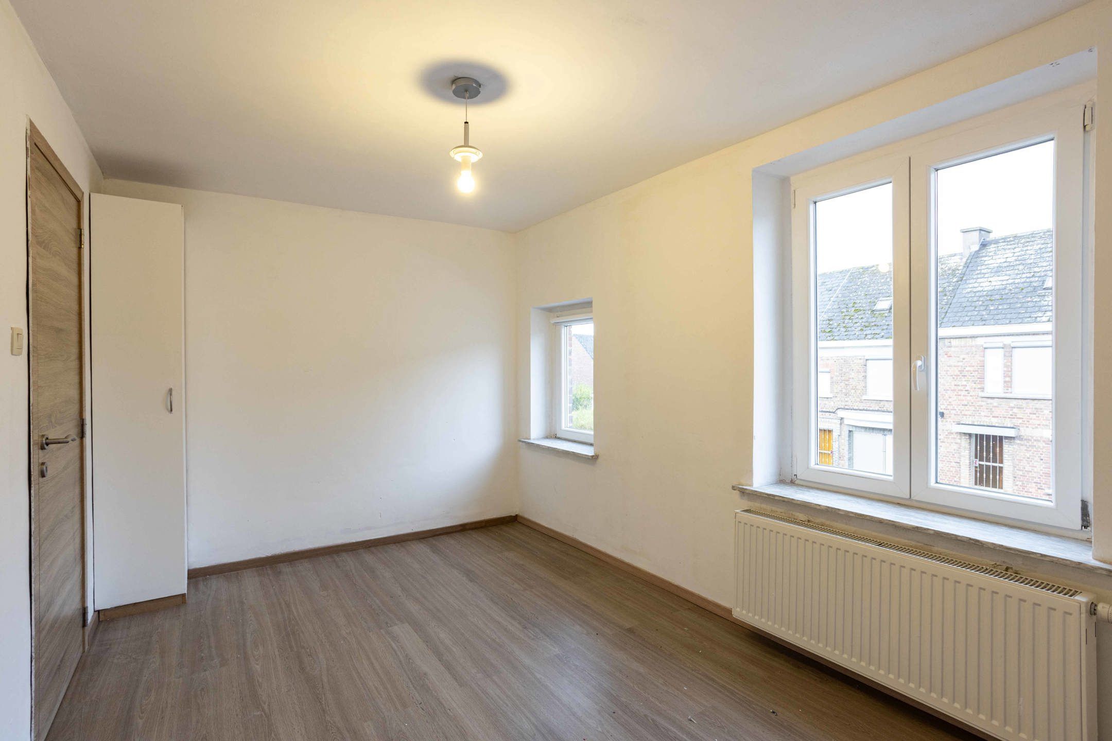 Gerenoveerde woning met 3 slaapkamers en terras. foto 15