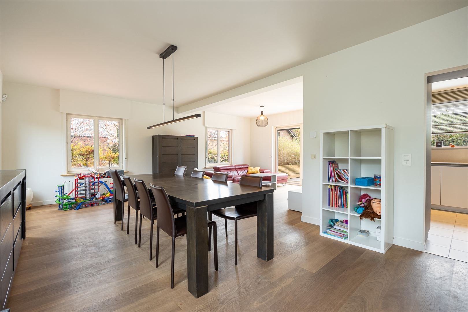 gerenoveerde landelijke woning in rustige wijk te Humbeek foto 3