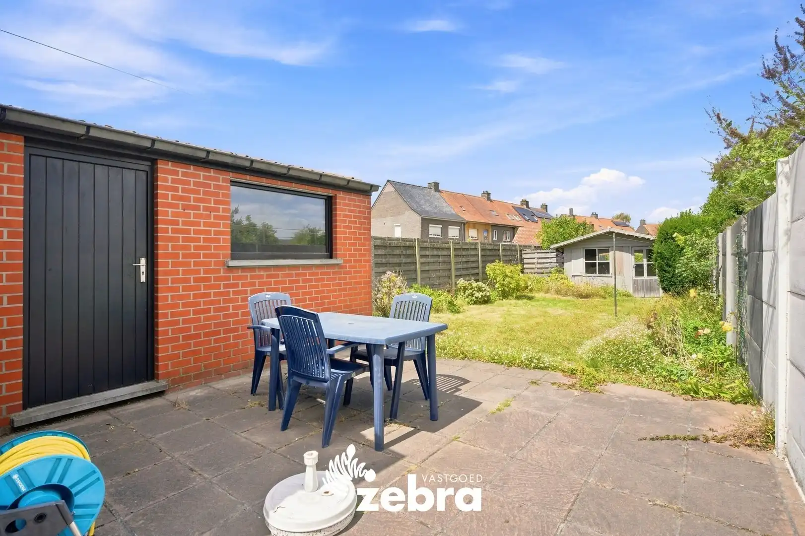 Te renoveren woning met 3 slaapkamers, ruime zolder en tuin in Tielt! foto 15