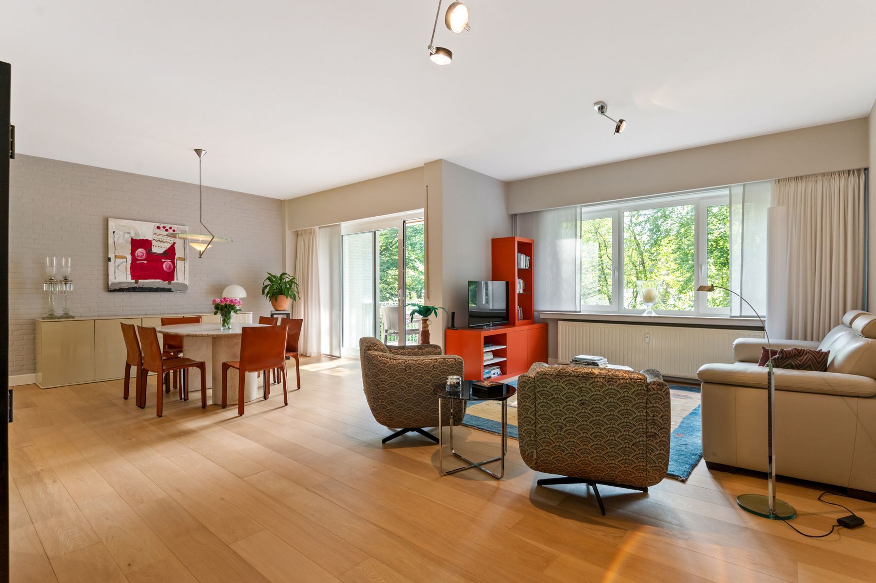 Wonen in het groen: luxueus app. met terrassen & garage foto 2