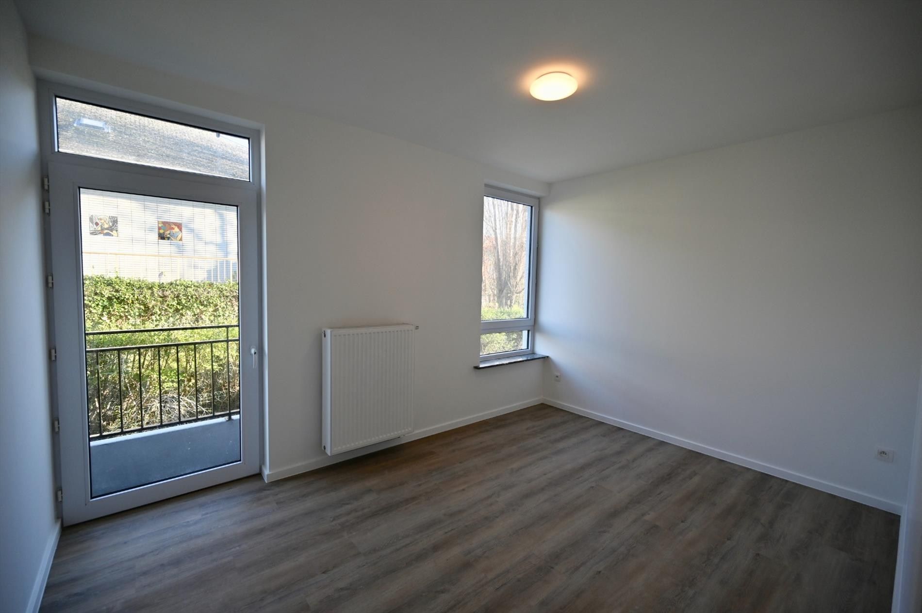 MAGNIFIEK GERENOVEERD APPARTEMENT MET GARAGE OP ZUCHT VAN ZEE foto 5
