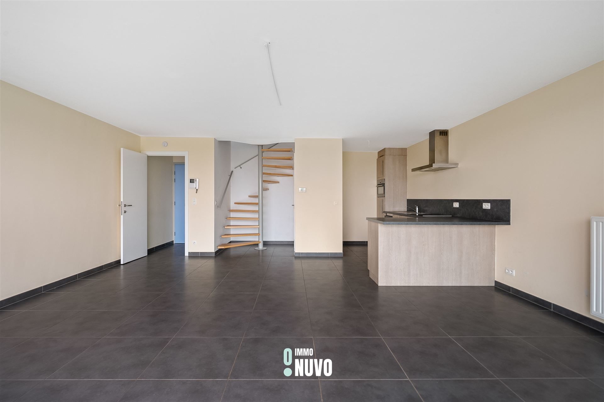 Duplexappartement met terras en parking, vlot bereikbaar foto 5