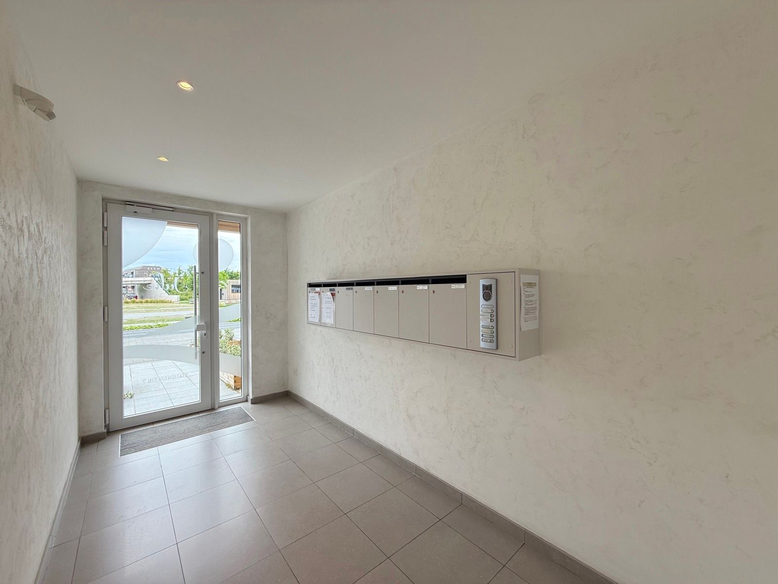 Instapklaar appartement met 2 slaapkamers en terras foto 22