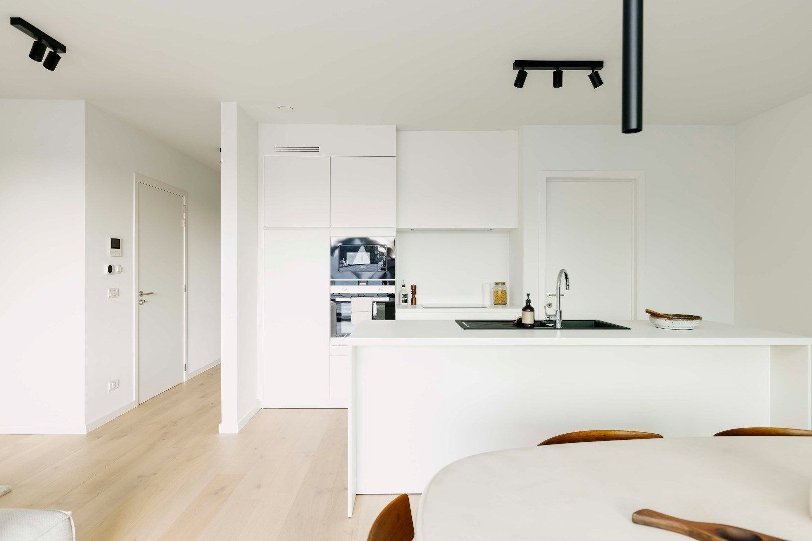  Instapklaar appartement - Verlaagd in prijs! foto 3