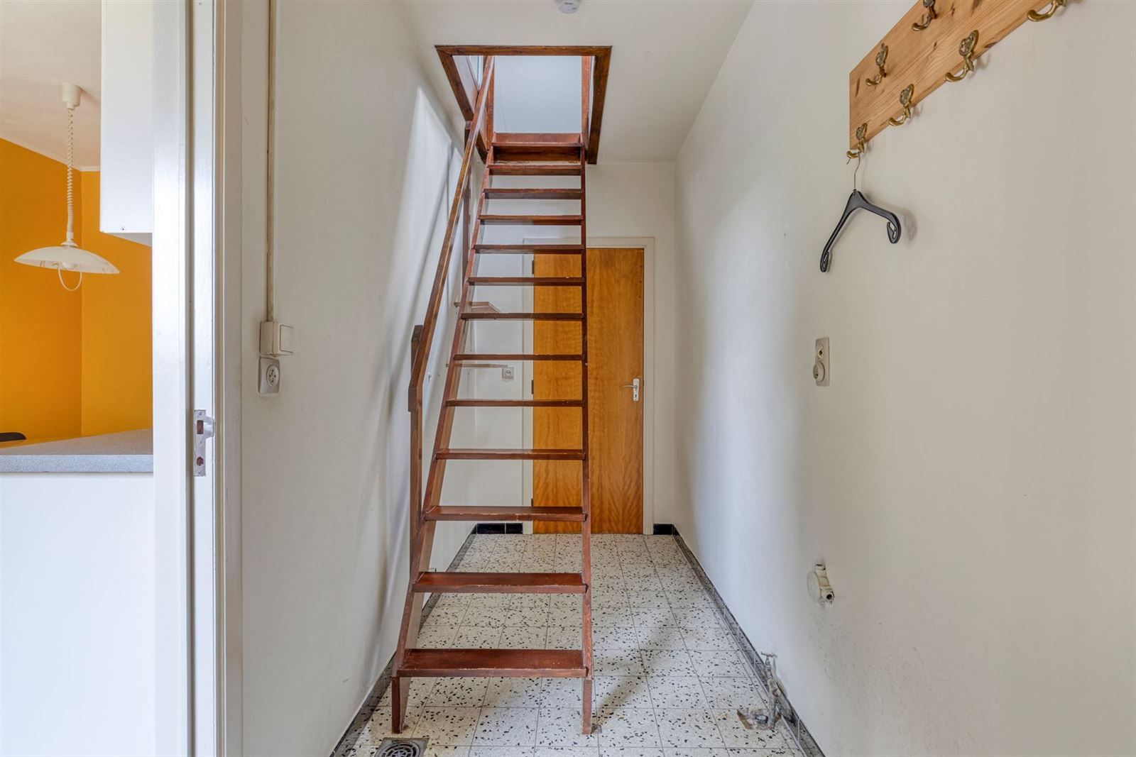 Viergevelwoning in felbegeerde wijk foto 9