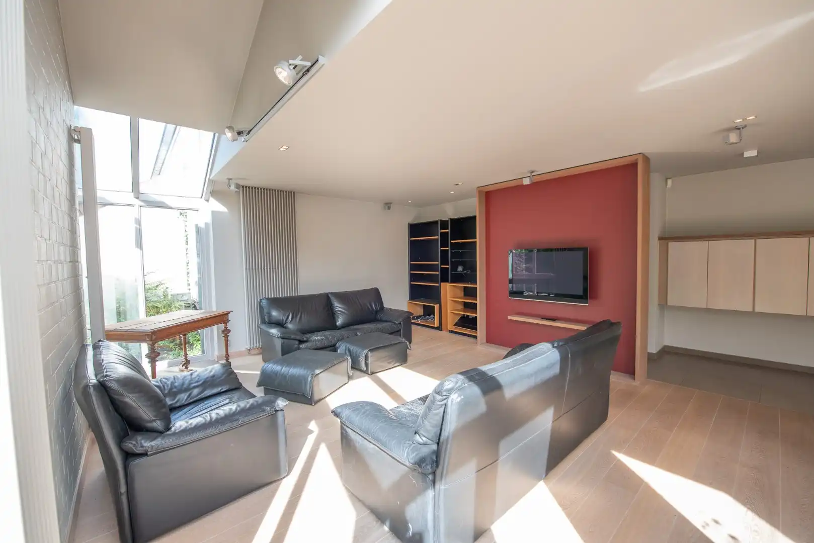 Charmante villa met praktijkruimte op 1023 m² in Zulte foto 6
