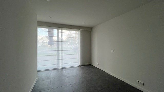 Ruim gelijkvloers appartement met 2 slaapkamers en groot terras.. foto 7