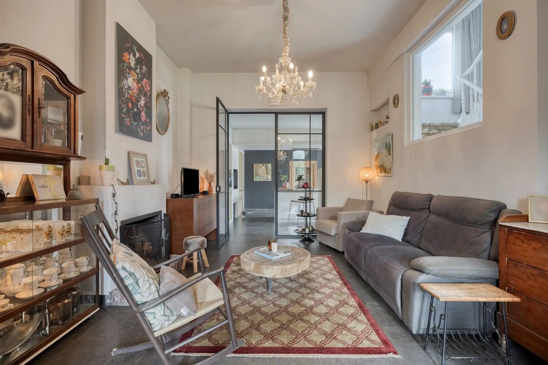 Prachtig gerenoveerde serristenwoning op prima locatie nabij centrum foto 4