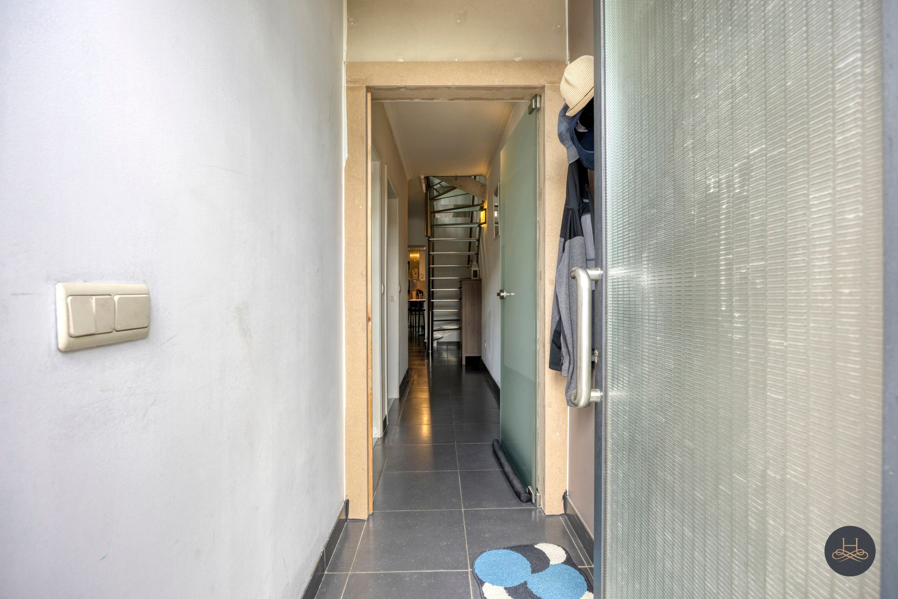 Stijlvolle bel-etage met wellness en tuin foto 3