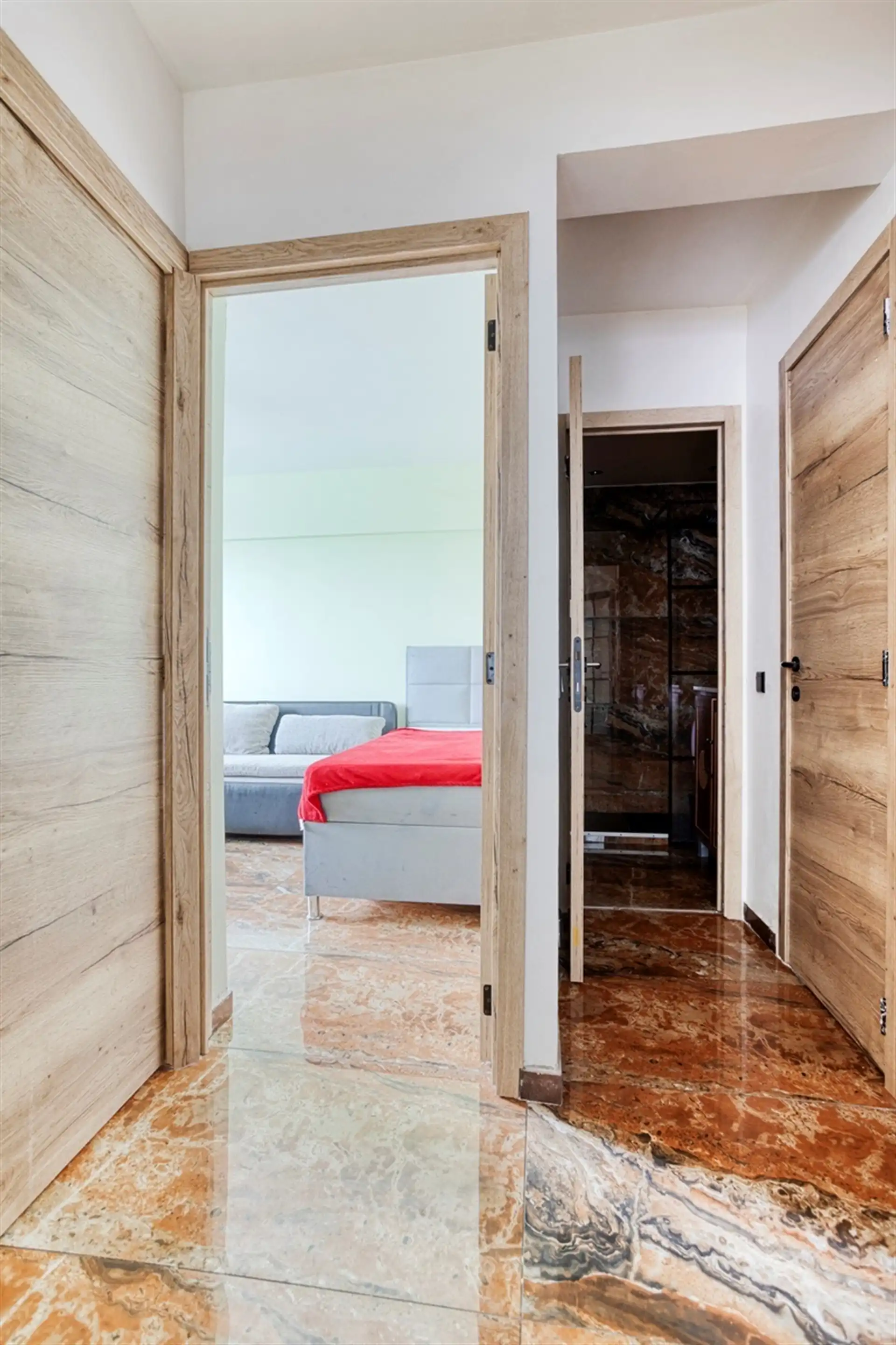 Apprtement 2 slpk's met gemeenschappelijke tuin foto 9