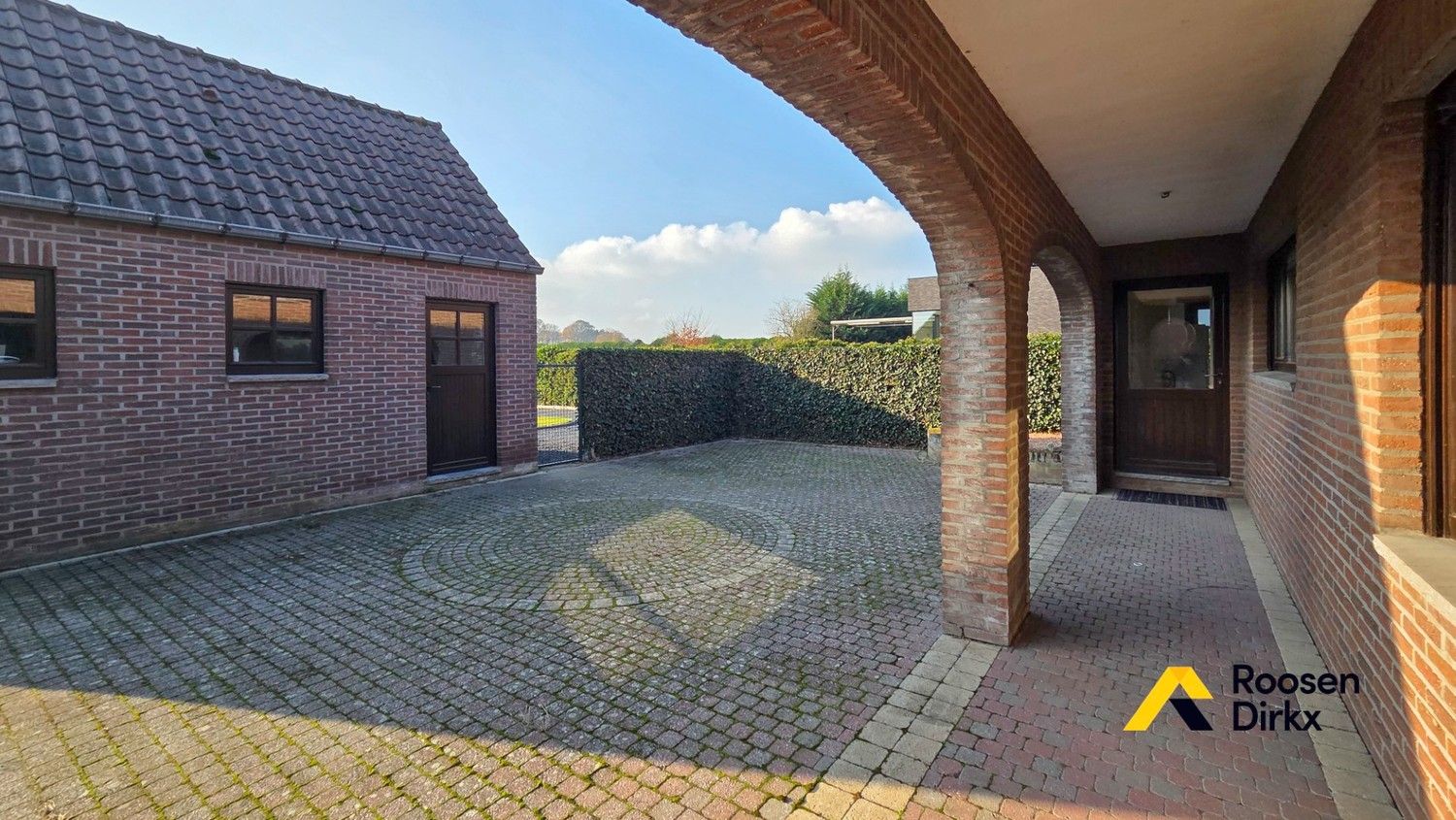 Degelijke woning met 3 slaapkamers en prachtig zicht op ±9 are! foto 33