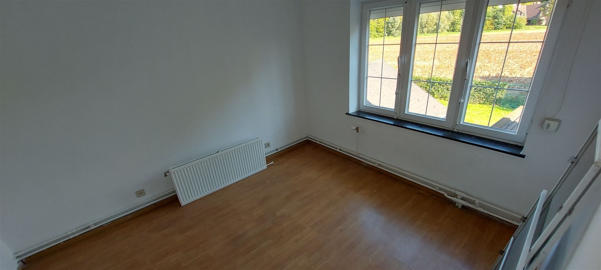 Handelsruimte met woonst foto 15