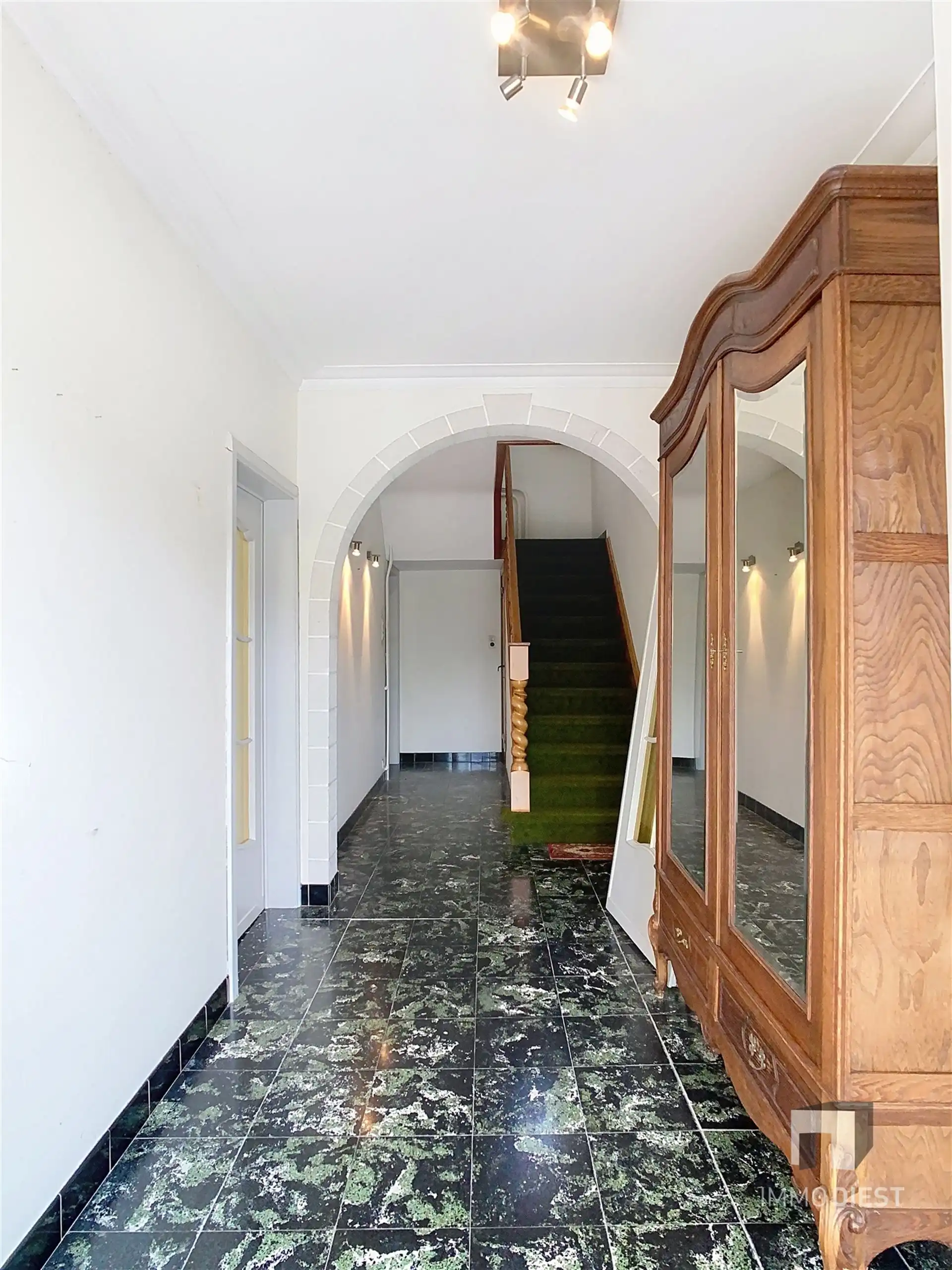 Te moderniseren gezinswoning met 3 slaapkamers op een ruim perceel van 13a 45ca. foto 4