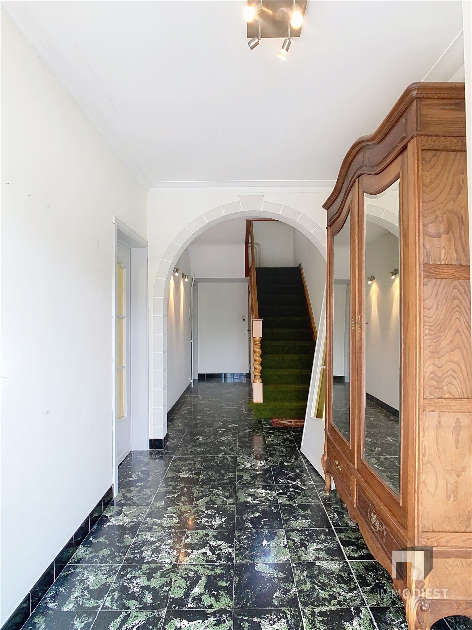 Te moderniseren gezinswoning met 3 slaapkamers op een ruim perceel van 13a 45ca. foto 4