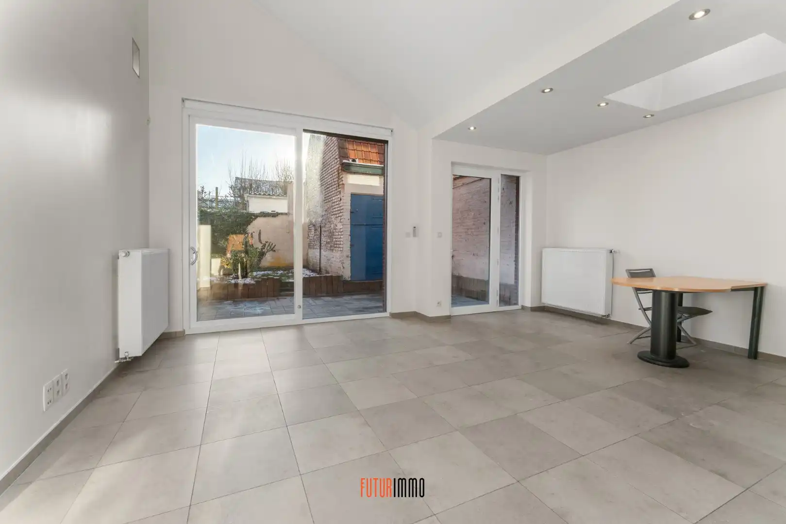 Karaktervolle stadswoning met authentieke gevel foto 5