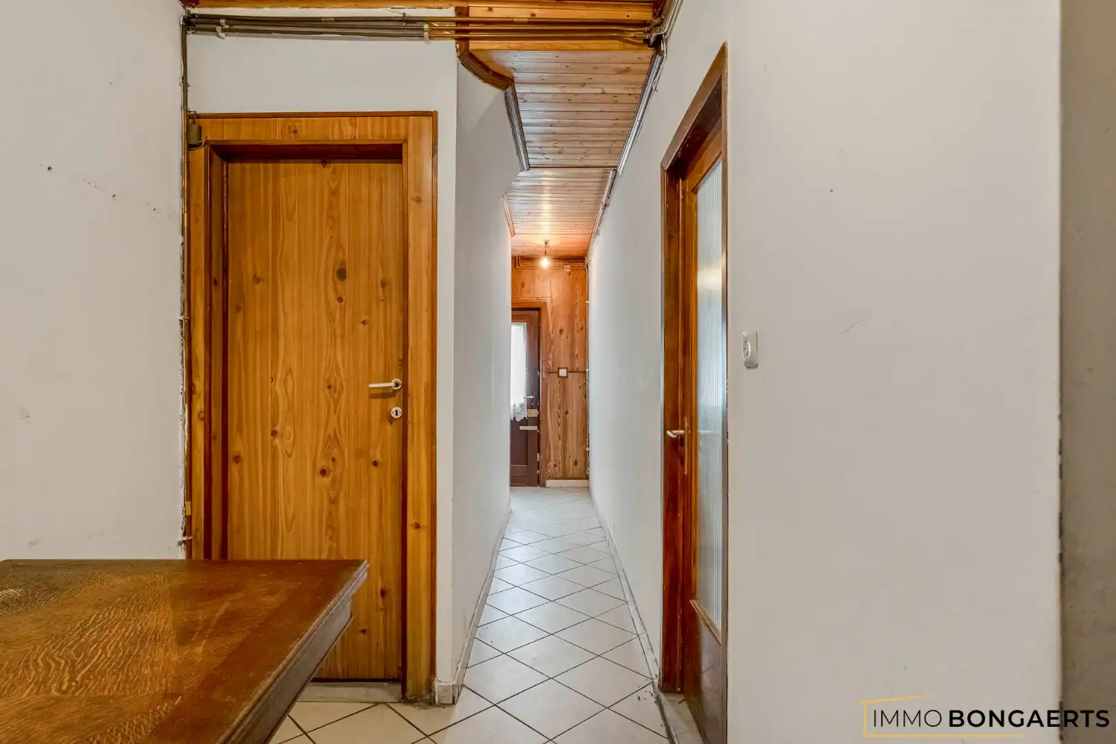 Rustig gelegen woning met 4 slaapkamers foto 2