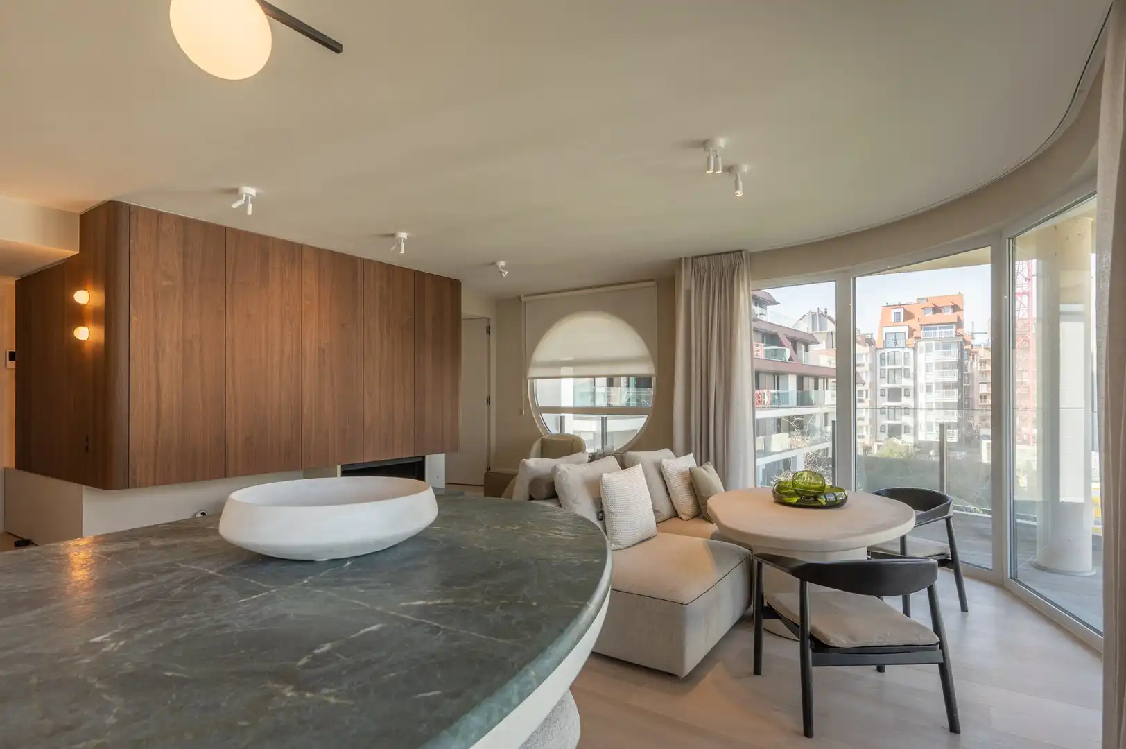 Instapklaar appartement met frontaal zeezicht in het Zoute. foto 4