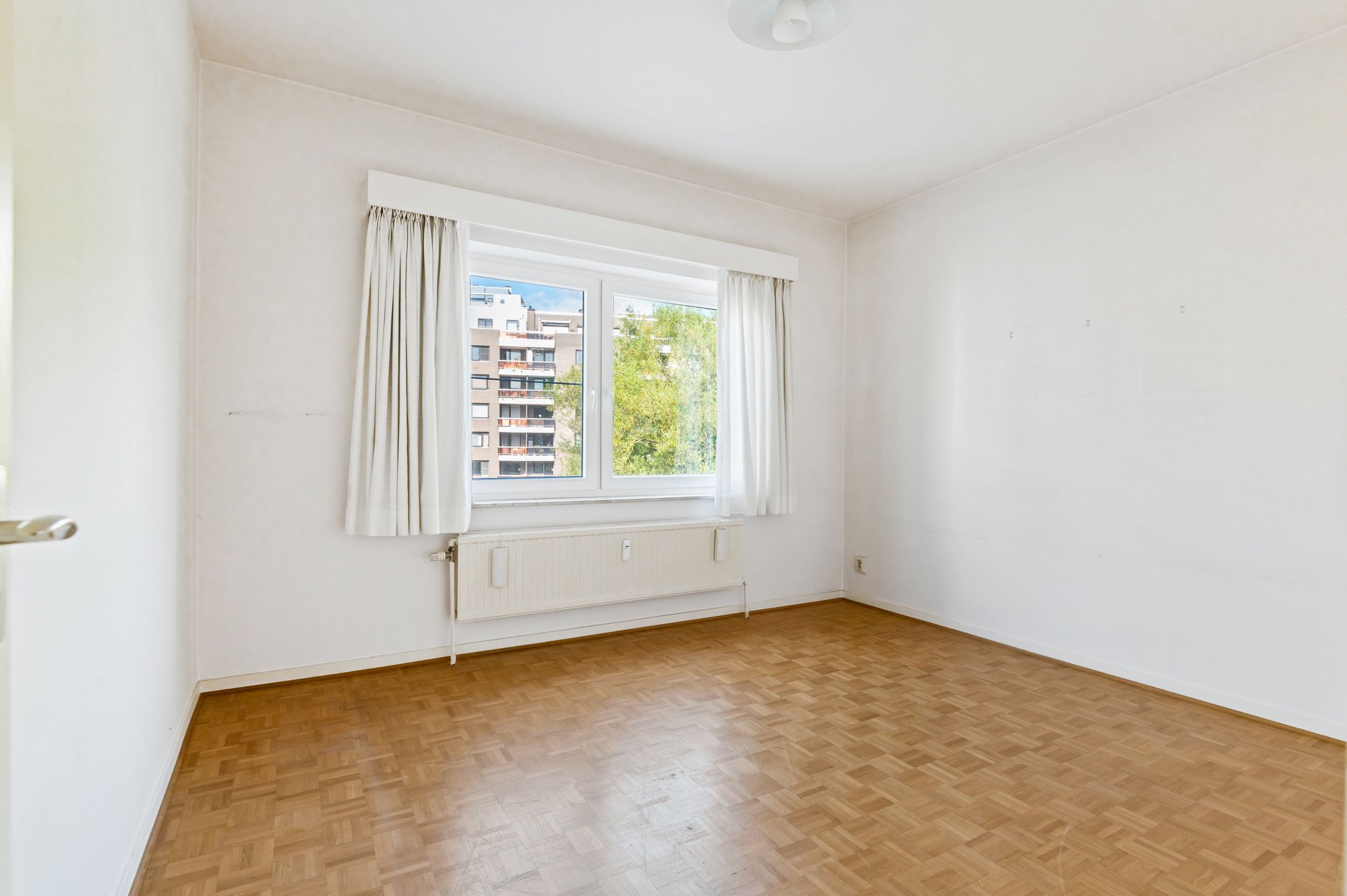 OP TE FRISSEN APPARTEMENT MET 2 SLAAPKAMERS EN TERRAS  foto 20