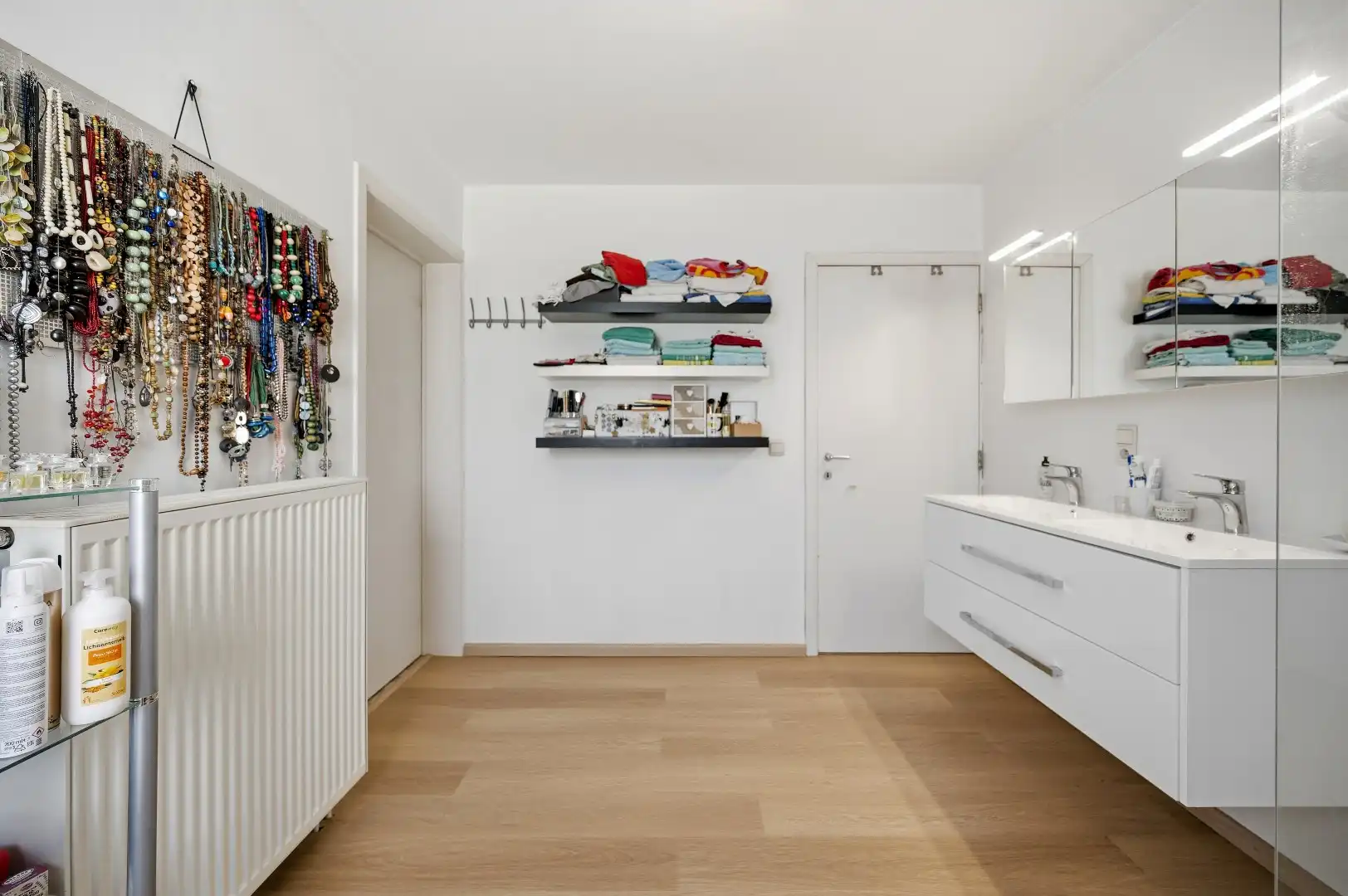 Instapklare rijwoning in het landelijke Linter, 2 slaapkamers, met tuin foto 12