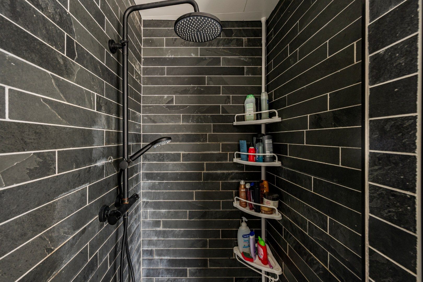 Instapklare, energiezuinige woning (2017) met zuidgerichte tuin en garage – centrum Ieper foto 17