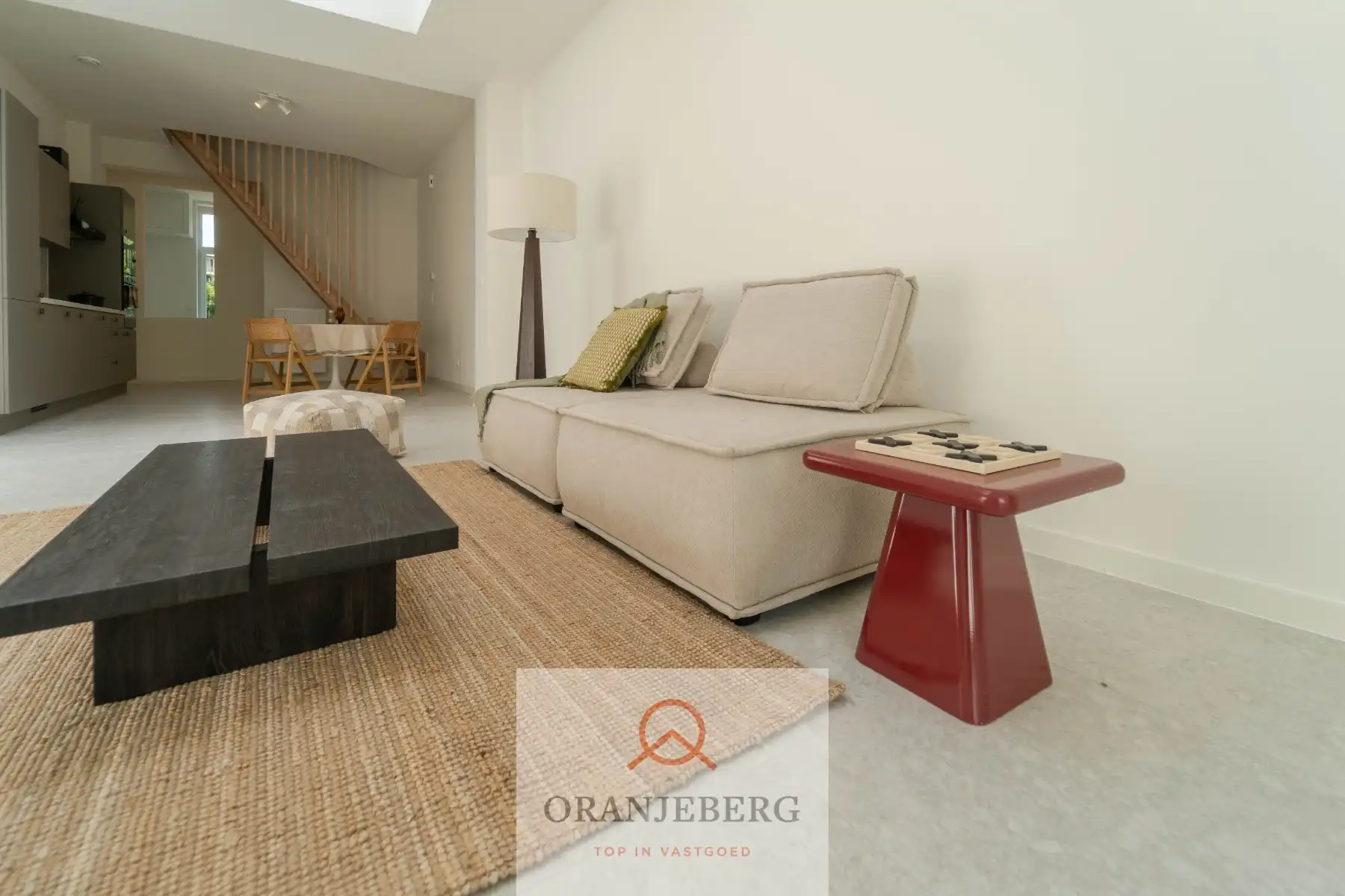 Lichtrijke gerenoveerde woning foto 12