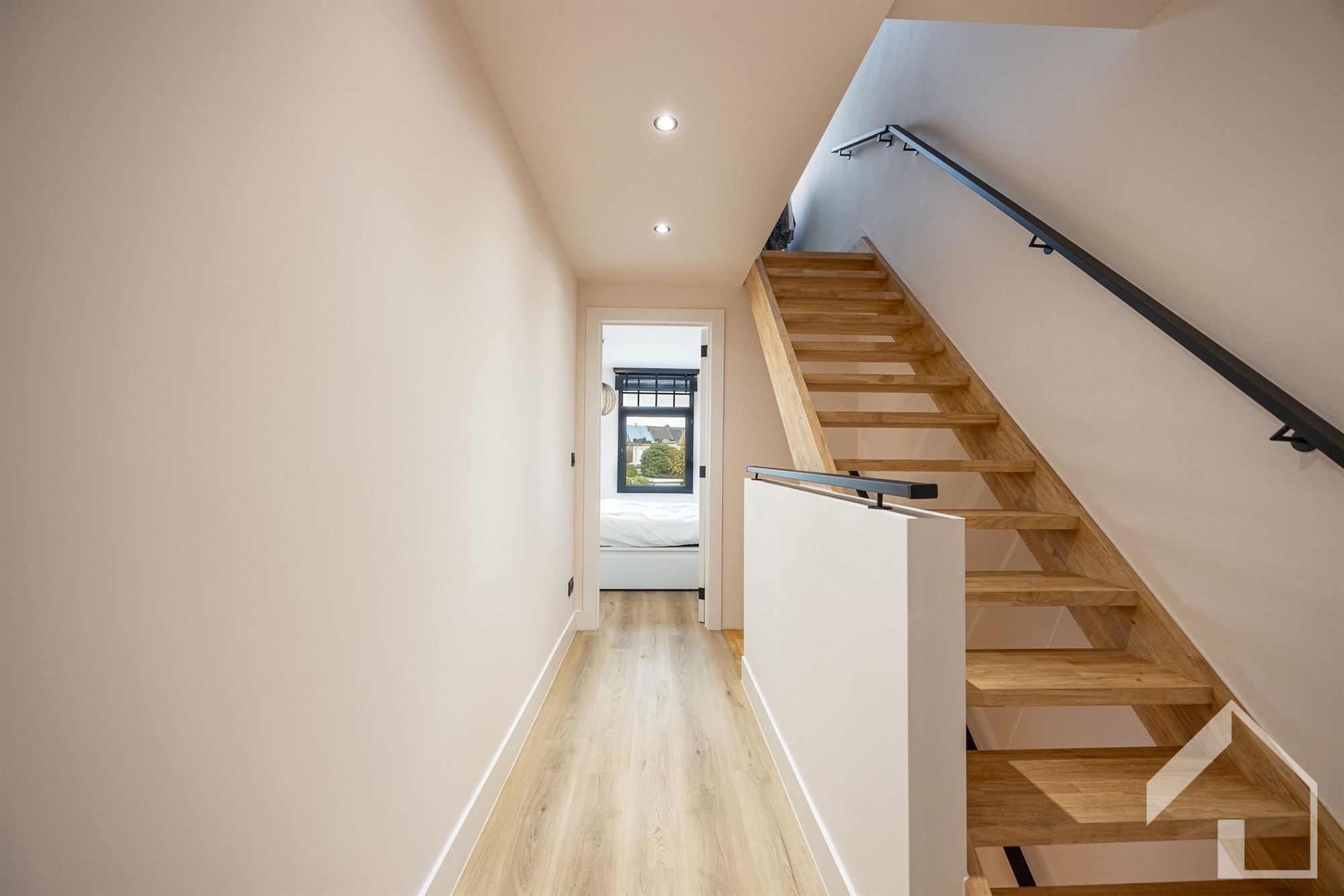 Prachtig gerenoveerde rijwoning! foto 18