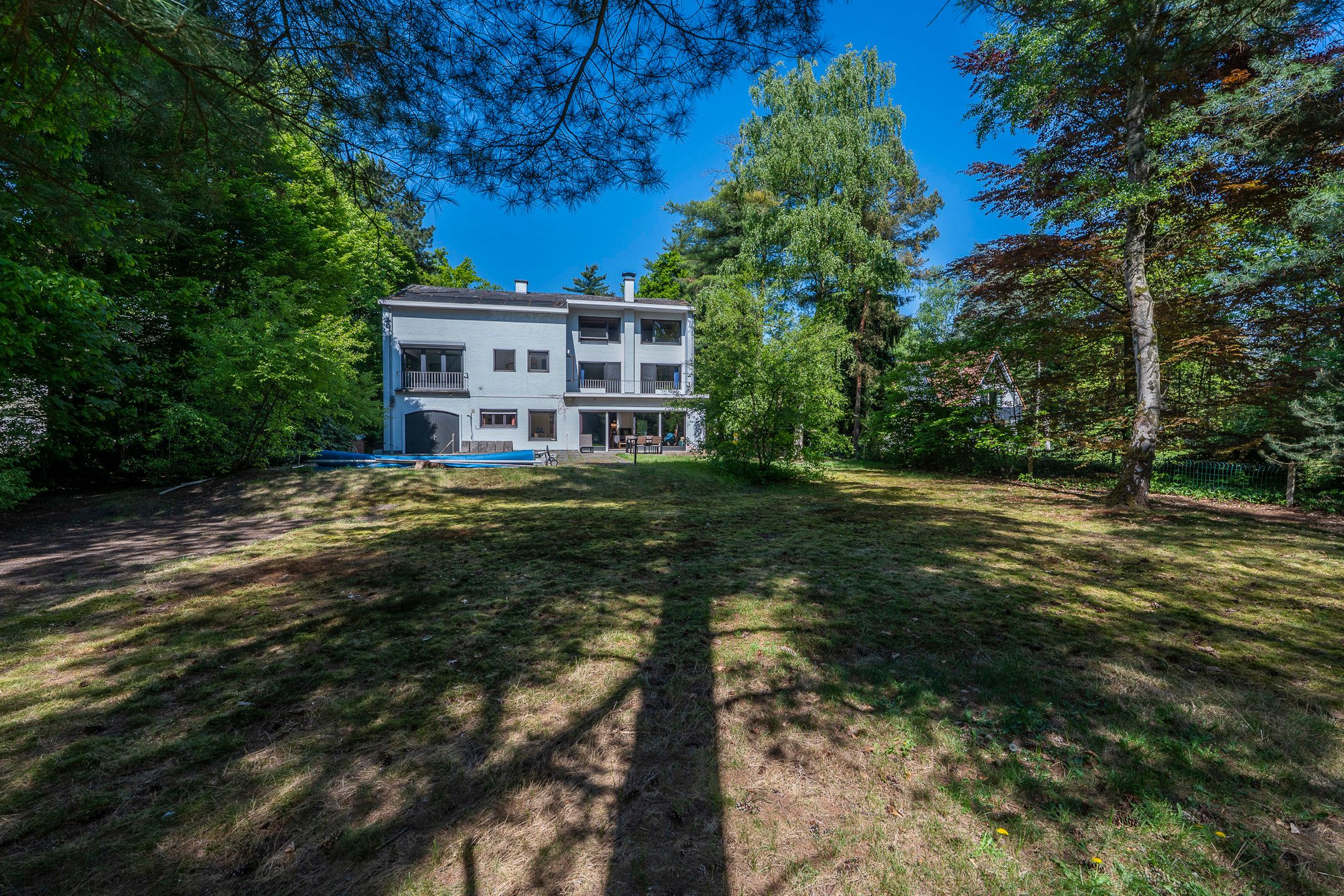Unieke te renoveren villa op riant perceel foto 25