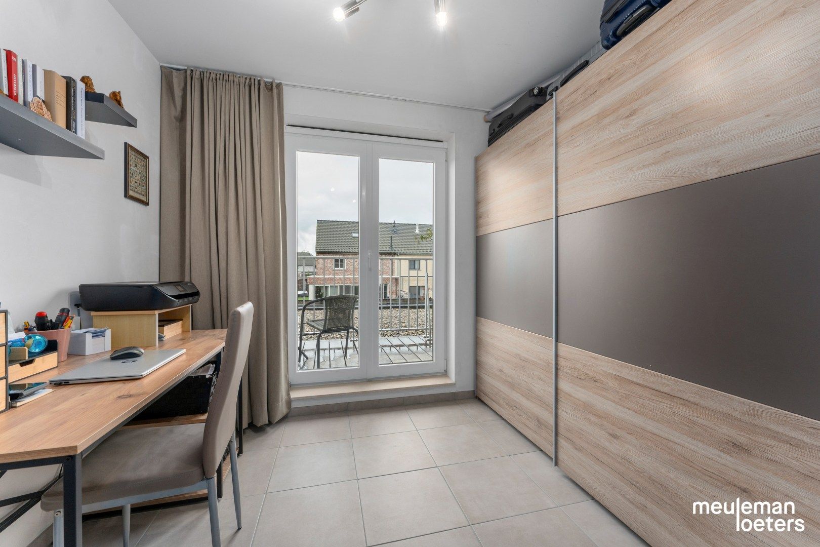 Recent appartement met twee ondergrondse autostaanplaatsen foto 10