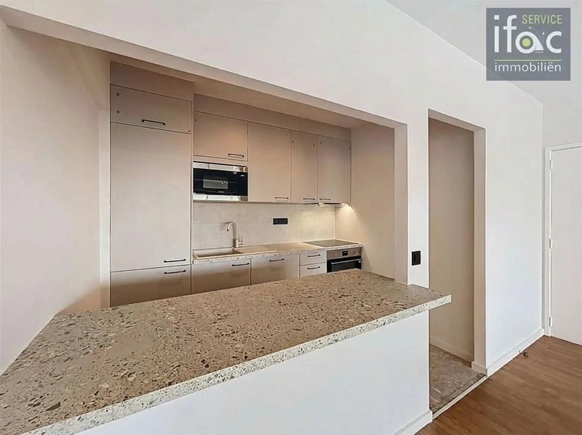 Volledig gerenoveerd appartement met gunstig EPC foto 7