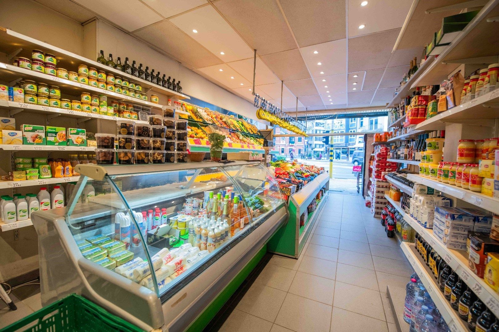 Winkelruimte + woonst op toplocatie foto 5