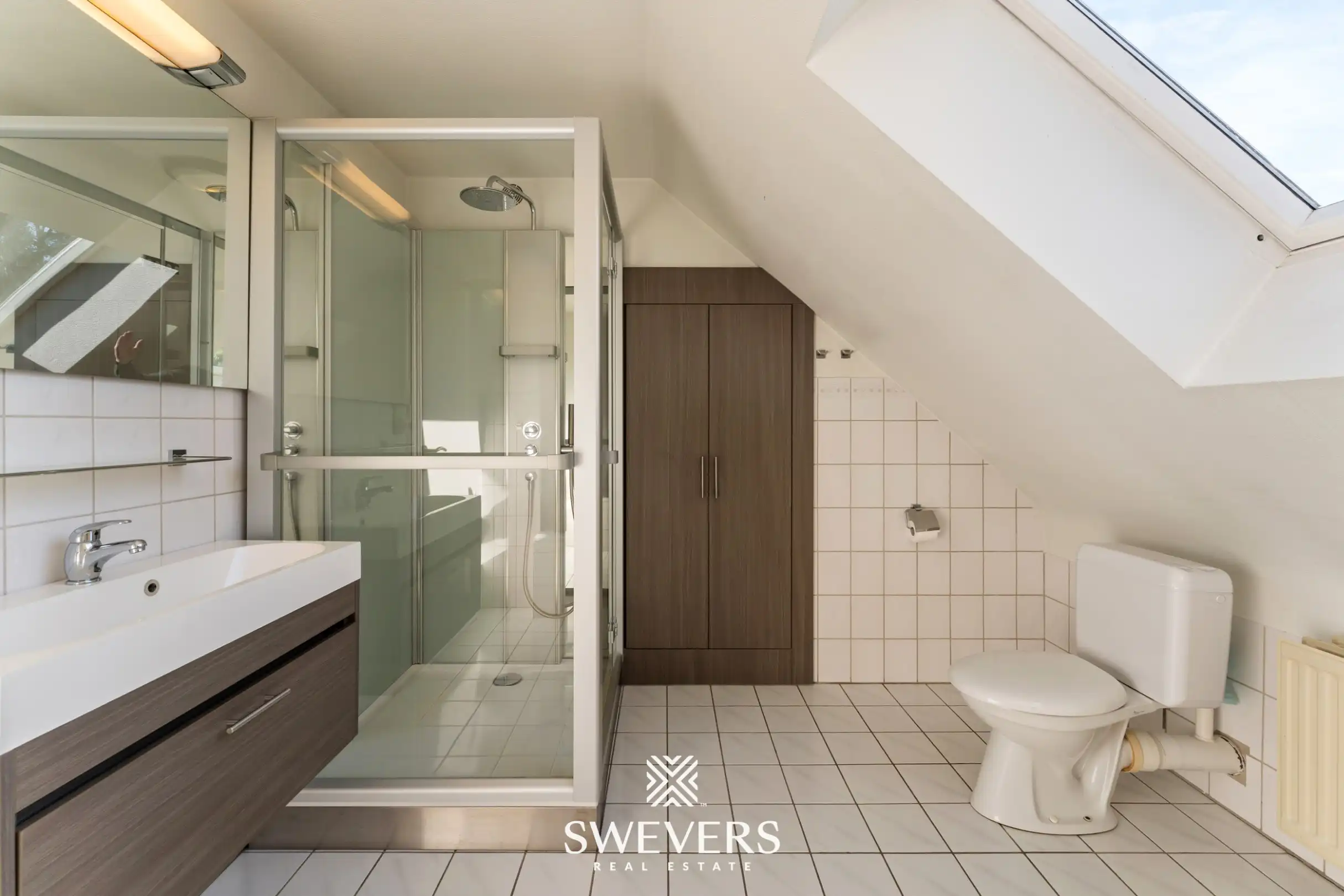 Ruime open bebouwing met zwembad op zonnig perceel (22a42ca) in Bolderberg foto 21