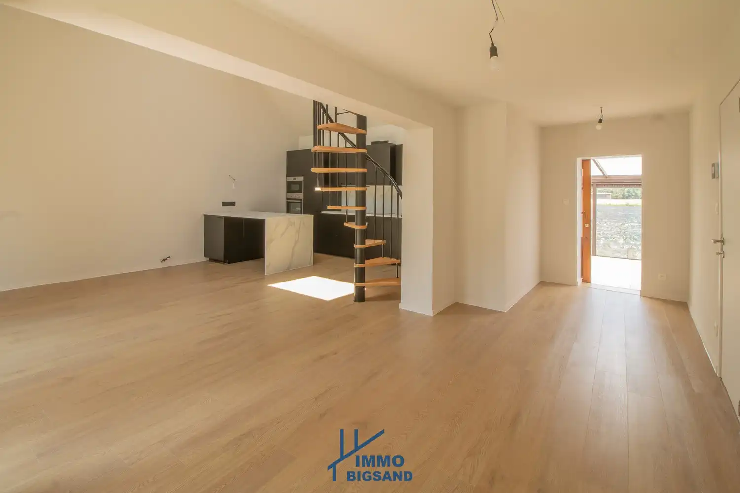 Charmant landelijk wonen op een perceel van maar liefst 2.553 m² foto 8