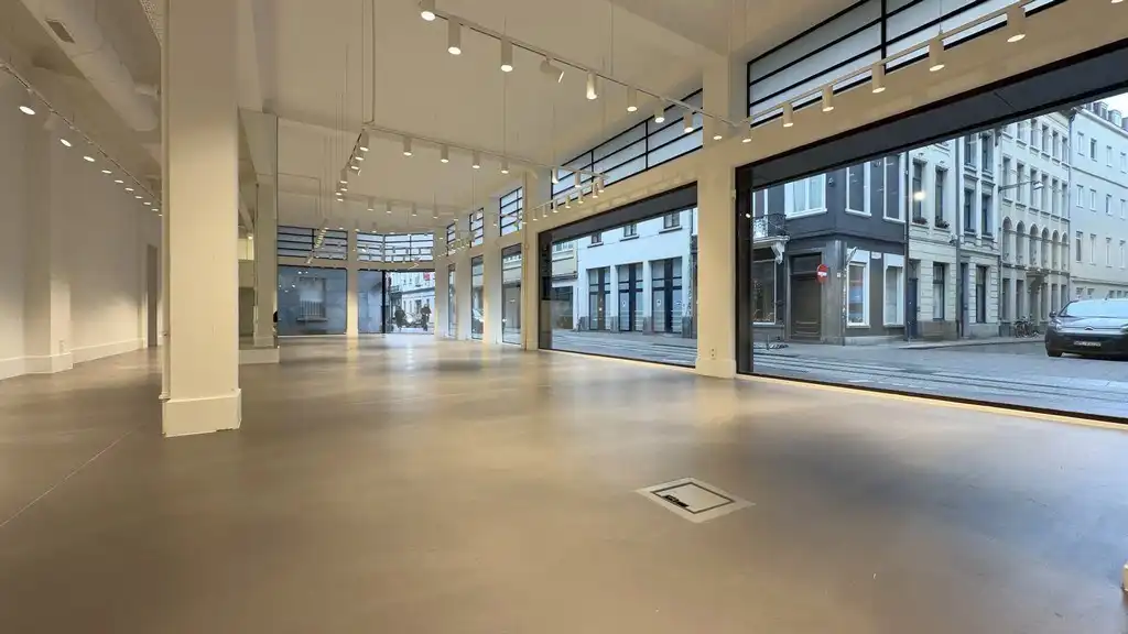Prachtig winkelpand te huur in hartje Antwerpen foto 4